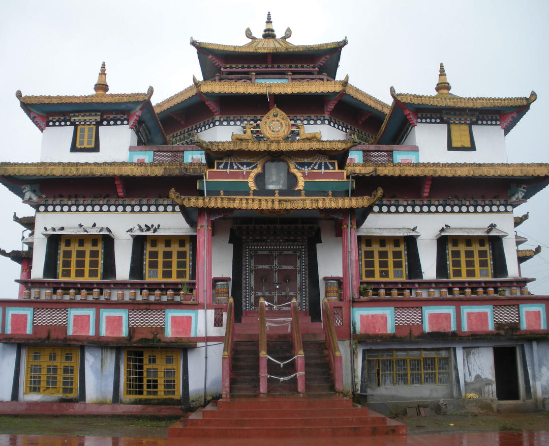 Akaniṣṭha Cāmara Copper Mountain Lotus Light Palace monastery